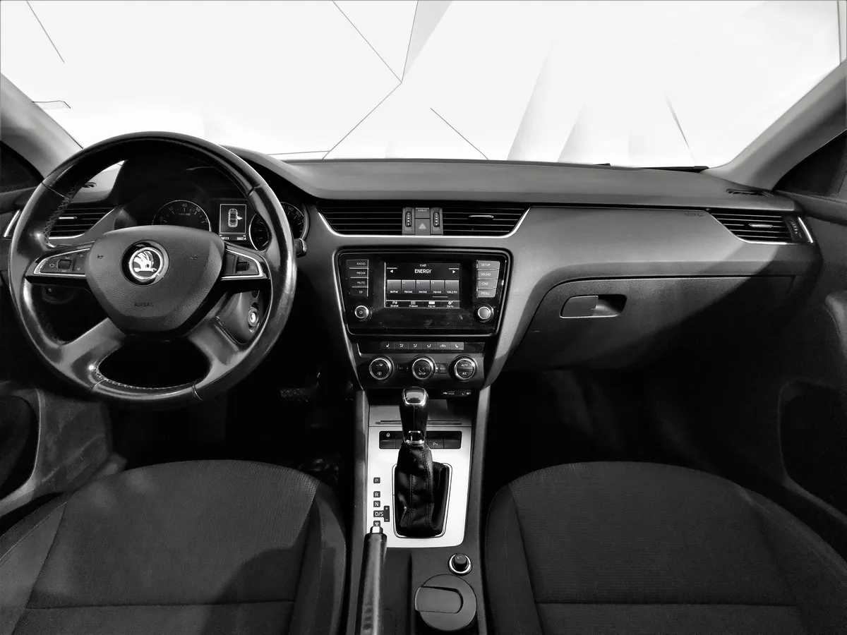 Skoda Octavia 1.6 AT (110 л.с.) Коричневый в АВИЛОН. Слайд №13