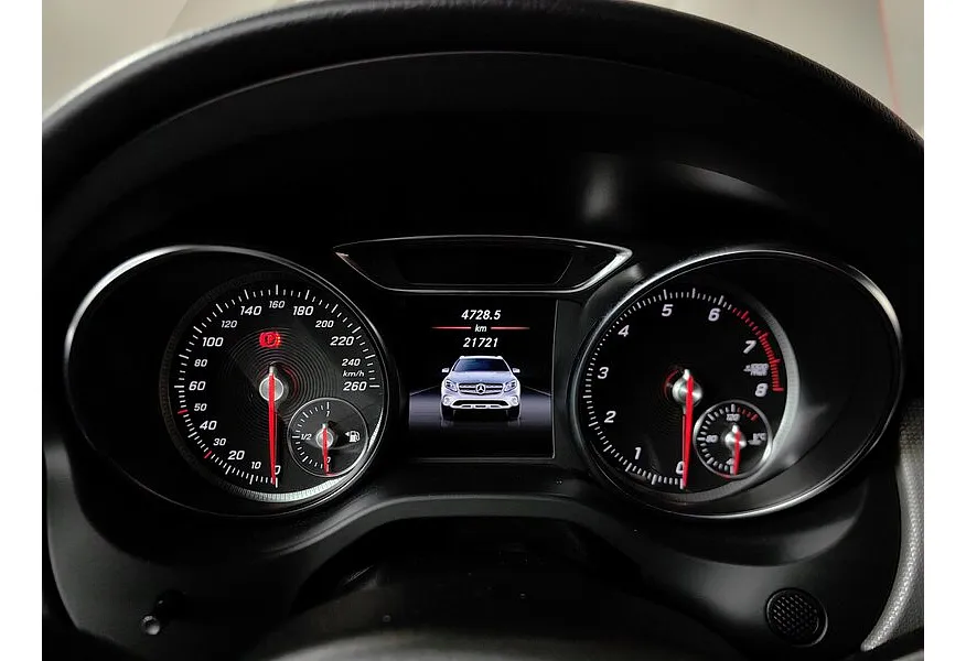 Mercedes-Benz GLA 200 7G-DCT (150 л.с.) Особая серия Синий в АВИЛОН. Слайд №18