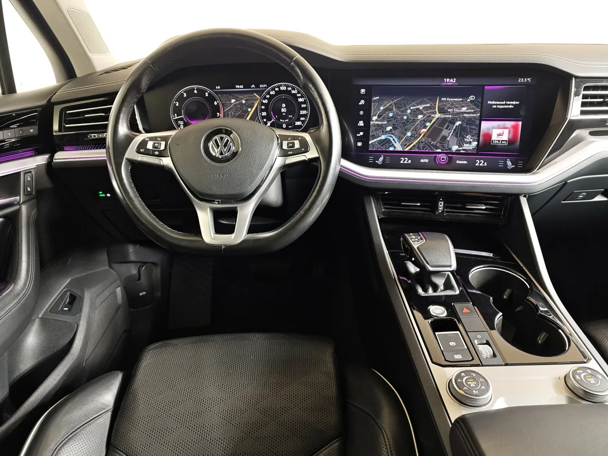 Volkswagen Touareg 3.0 V6 TDI Tiptronic 4Motion (249 л.с.) Respect Красный в АВИЛОН. Слайд №20