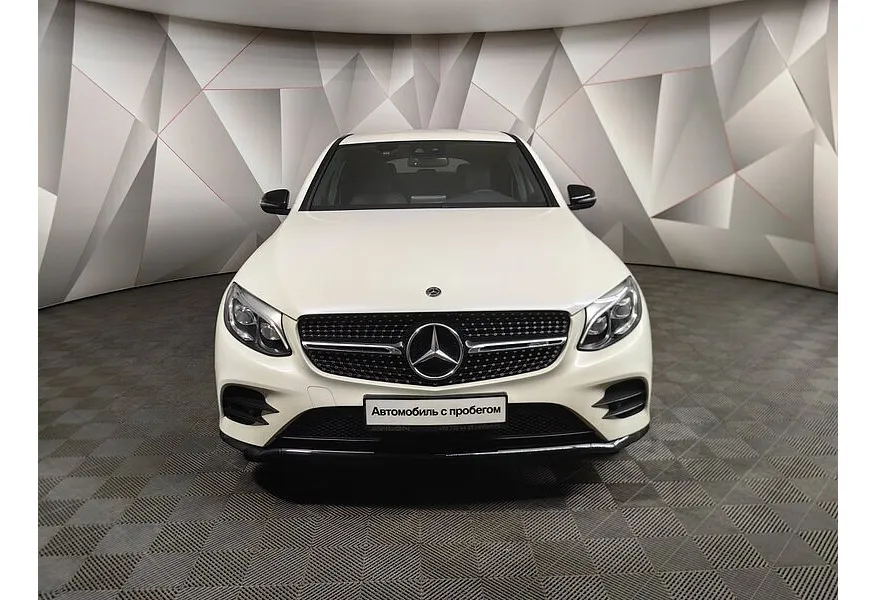 Mercedes-Benz GLC Купе 43 AMG 9G-TRONIC 4MATIC (367 л.с.) Особая серия Белый в АВИЛОН. Слайд №7