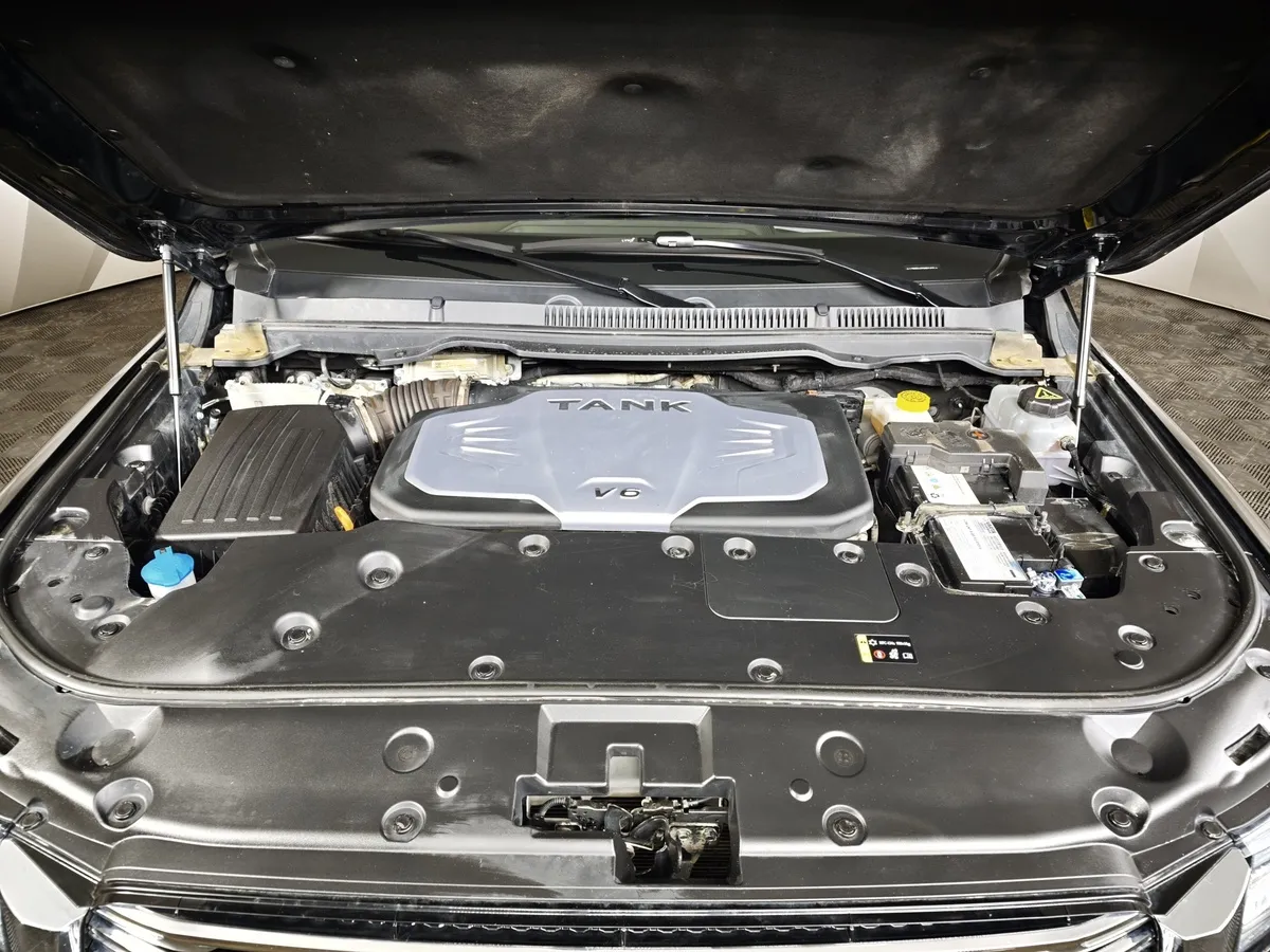 TANK 500 3.0 Turbo V6 AT 4WD (299 л.с.) Adventure Черный в АВИЛОН. Слайд №11