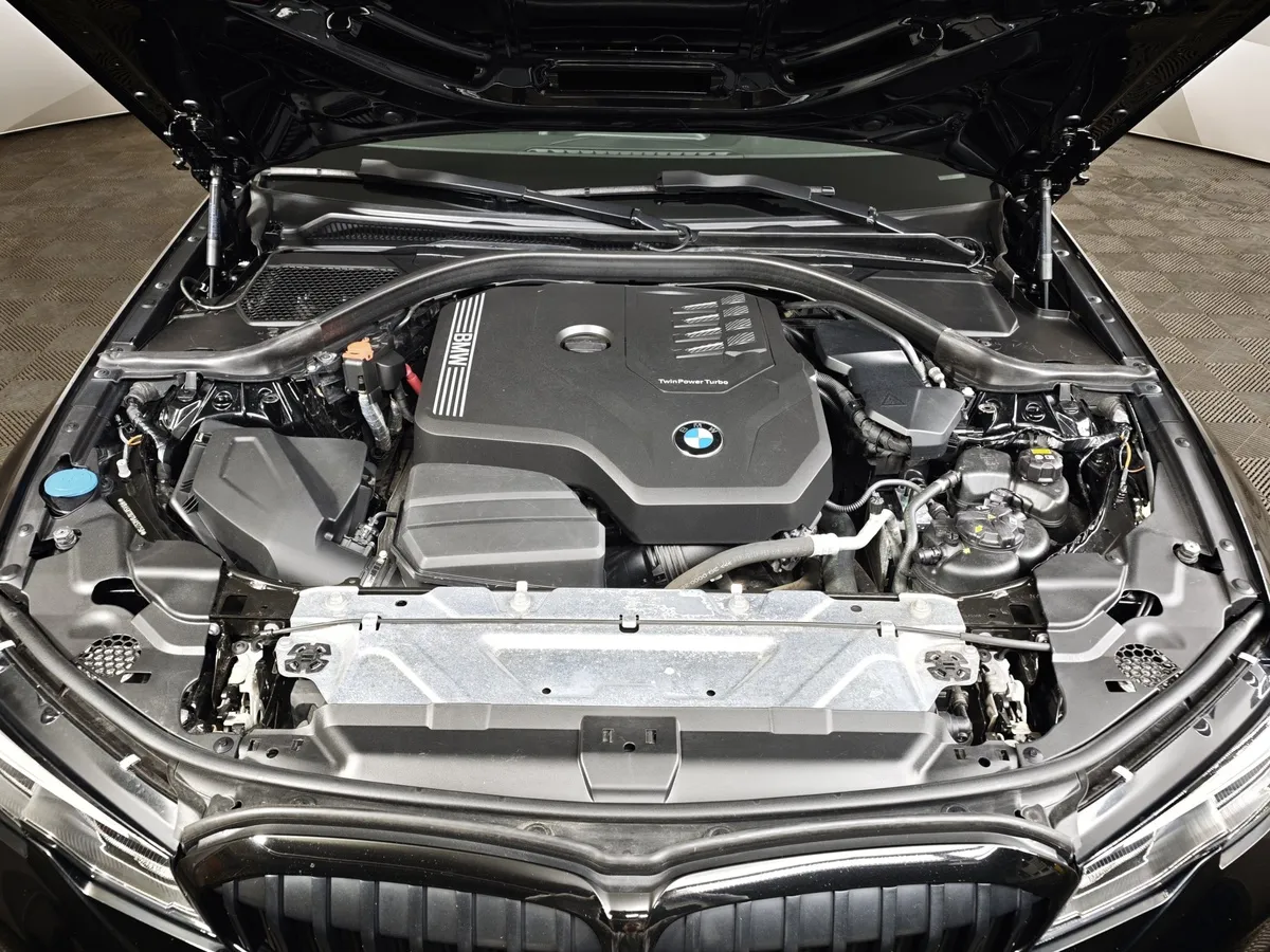 BMW 3 серия 330i Steptronic (258 л.с.) Черный в АВИЛОН. Слайд №9