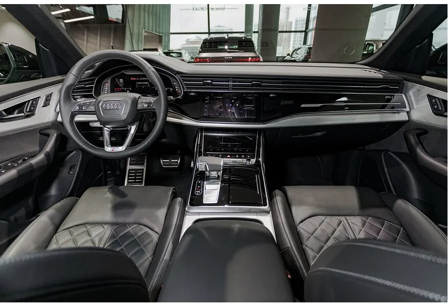 Audi Q8 3.0 TDI Tiptronic quattro (286 л.с.) Черный в АВИЛОН. Слайд №16