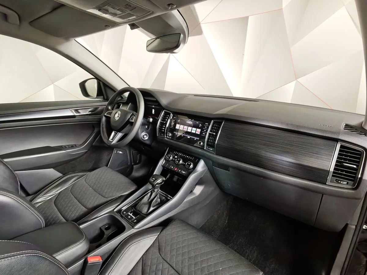 Skoda Kodiaq 2.0 TSI DSG 4X4 (180 л.с.) Черный в АВИЛОН. Слайд №12