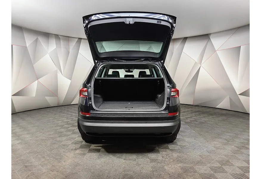 Skoda Kodiaq 2.0 TSI DSG 4X4 (180 л.с.) Черный в АВИЛОН. Слайд №12