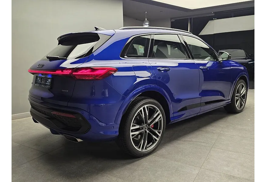 Audi Q5 2.0 TFSI S tronic quattro (272 л.с.) Синий в АВИЛОН. Слайд №6 Audi Q5 2.0 TFSI S tronic quattro (272 л.с.) Синий в АВИЛОН. Слайд №6