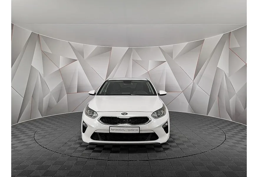 Kia Ceed 1.4 T-GDI AMT (140 л.с.) Comfort Белый в АВИЛОН. Слайд №7