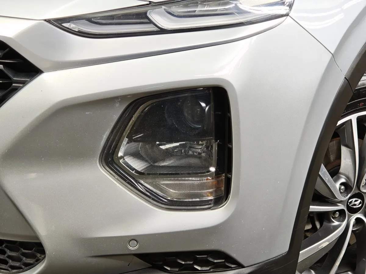 Hyundai Santa Fe 2.2 (200 л.с.) CRDi - 8AT High-tech Серый в АВИЛОН. Слайд №10