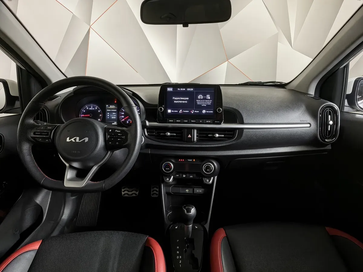 Kia Picanto 1.0 MPI MT (67 л.с.) GT Line Белый в АВИЛОН. Слайд №13