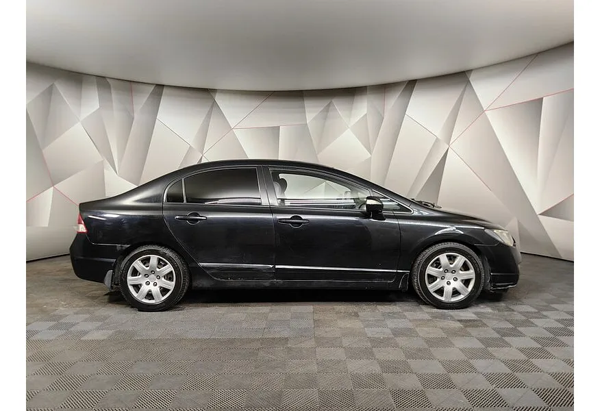 Honda Civic 1.8 AT (140 л.с.) Черный в АВИЛОН. Слайд №6 Honda Civic 1.8 AT (140 л.с.) Черный в АВИЛОН. Слайд №6