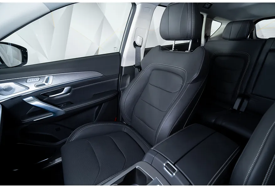 АВИЛОН - JETOUR X70 Plus 1.6 DCT (190 л.с.) Comfort Серебристый - slide 6