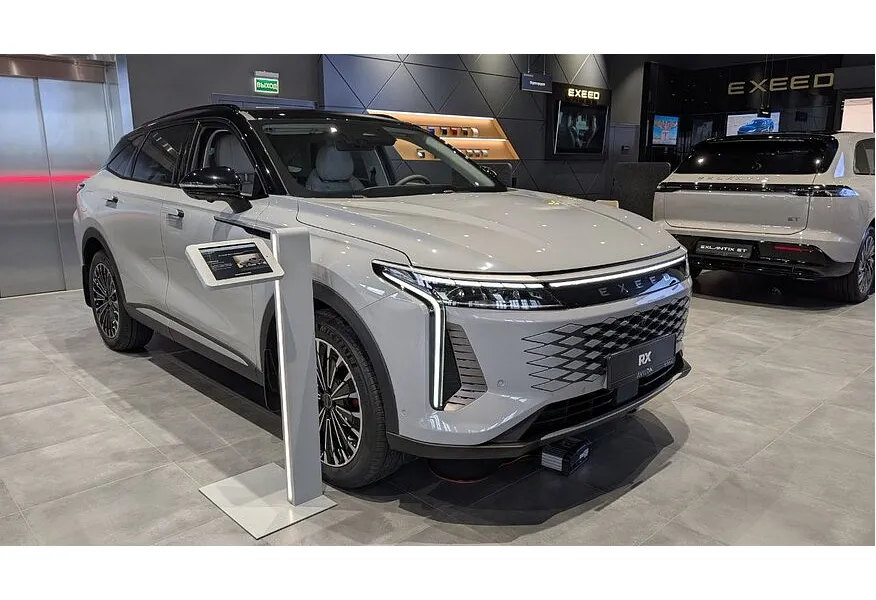 EXEED RX 2.0T 8AT 4WD (249 л.с.) Flagship Серый в АВИЛОН. Слайд №2