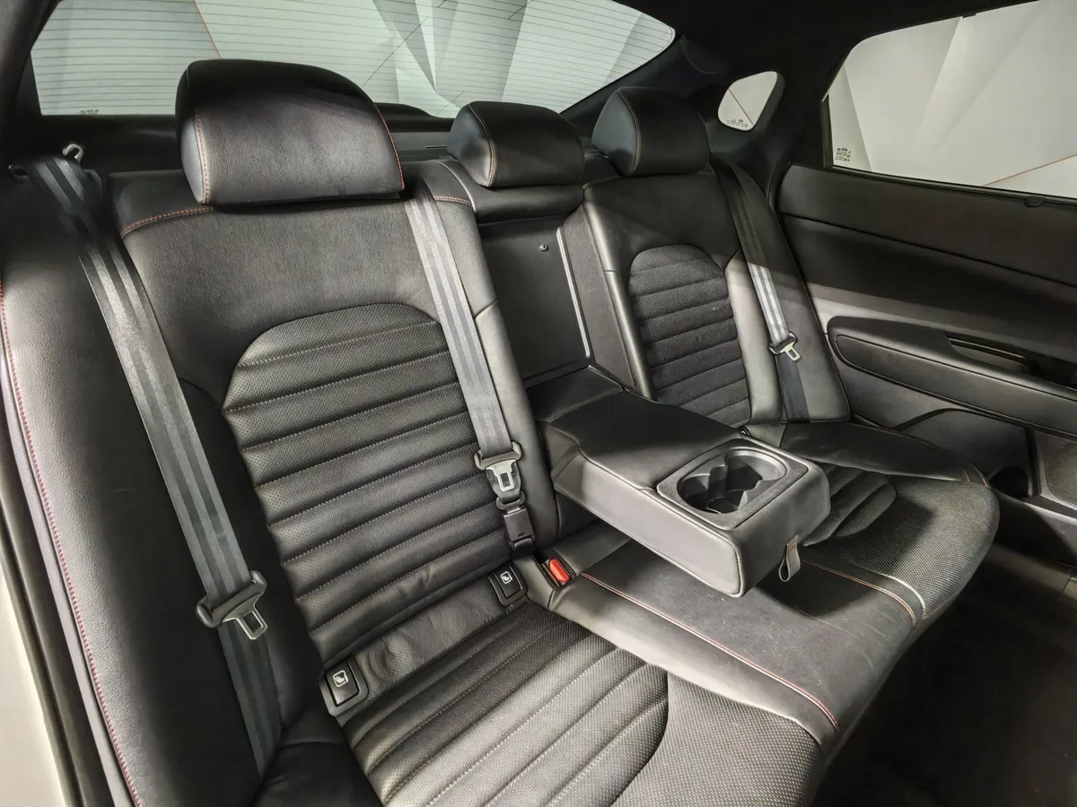 Kia Optima 2.0 T AT (245 л.с.) GT Белый в АВИЛОН. Слайд №17