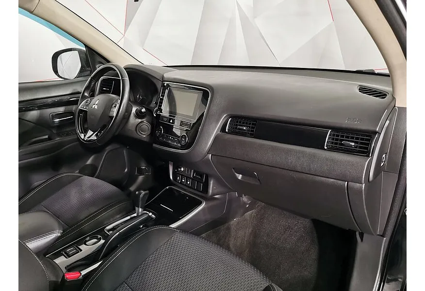 АВИЛОН - Mitsubishi Outlander 2.0 CVT (146 л.с.) Черный - slide 11