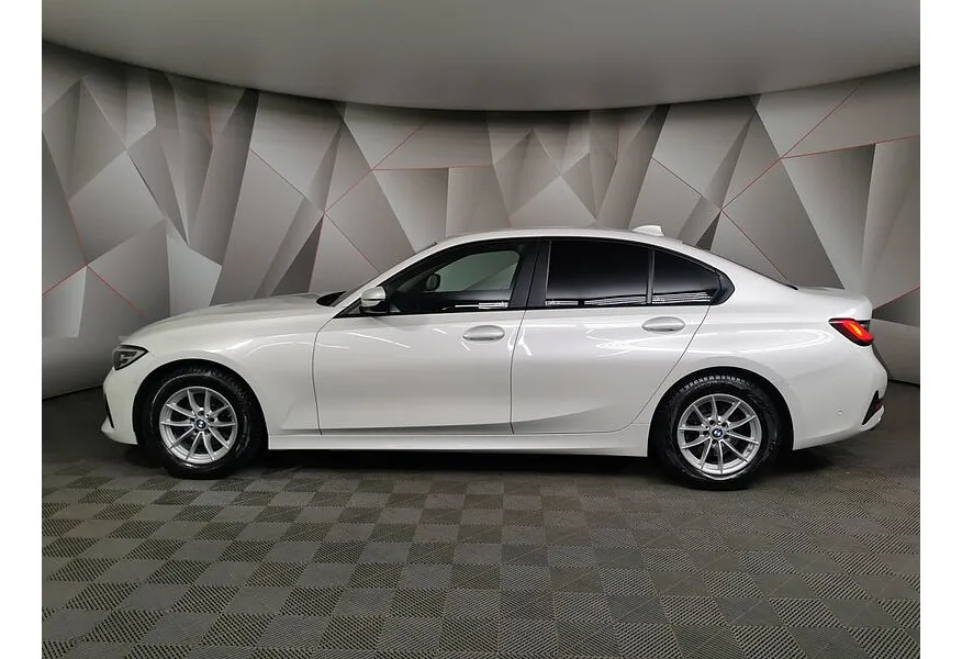 BMW 3 серия 318i Steptronic (156 л.с.) Белый в АВИЛОН. Слайд №5