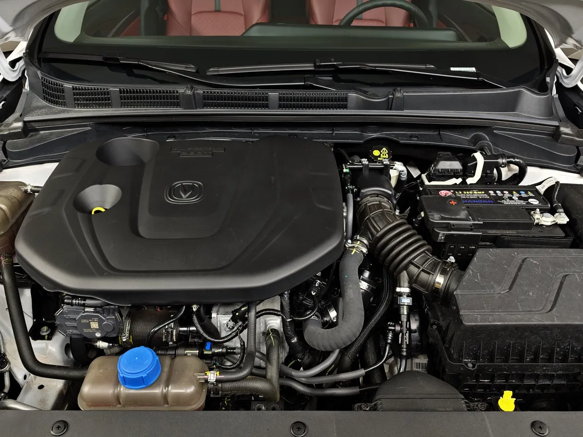 Changan Eado Plus 1.4 TGDI 7DSG 2WD (150 л.с.) Tech Белый в АВИЛОН. Слайд №11