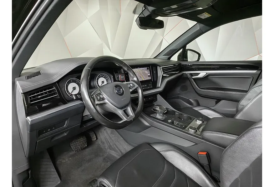 АВИЛОН - Volkswagen Touareg 3.0 V6 TDI Tiptronic 4Motion (249 л.с.) Business Черный - slide 13