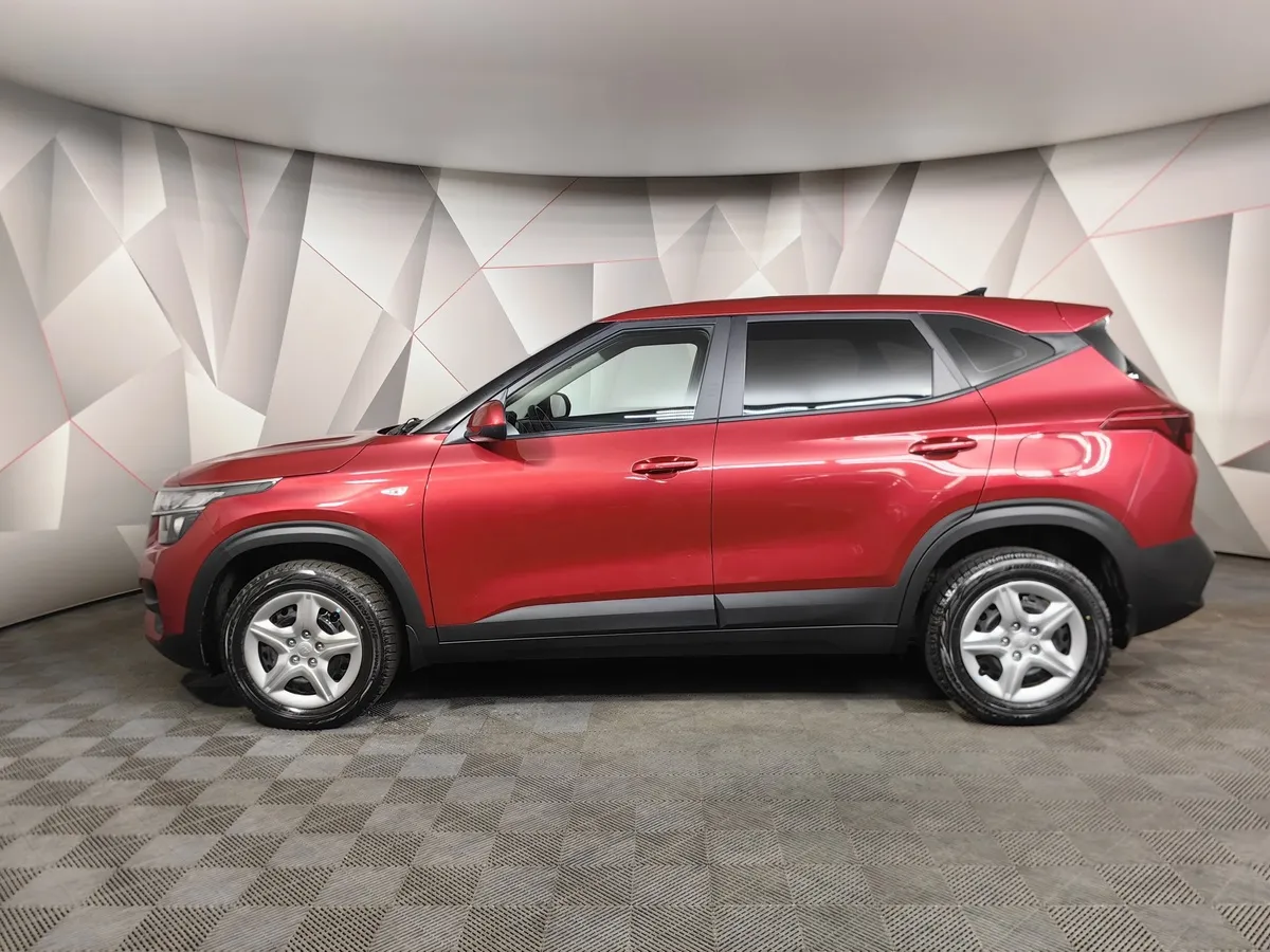 Kia Seltos 1.6 MPI AT (123 л.с.) Comfort Красный в АВИЛОН. Слайд №5