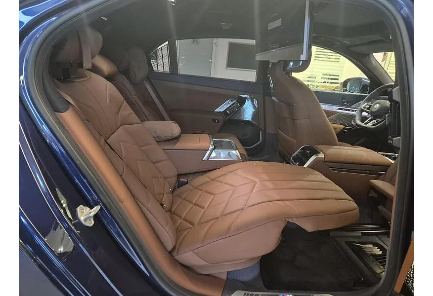 АВИЛОН - BMW 7 серия 740d xDrive Steptronic (286 л.с.) Синий - slide 7
