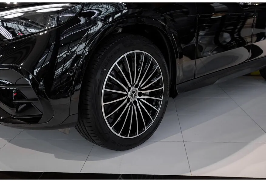 Mercedes-Benz GLC Купе 300 9G-TRONIC 4MATIC (272 л.с.) Черный в АВИЛОН. Слайд №8