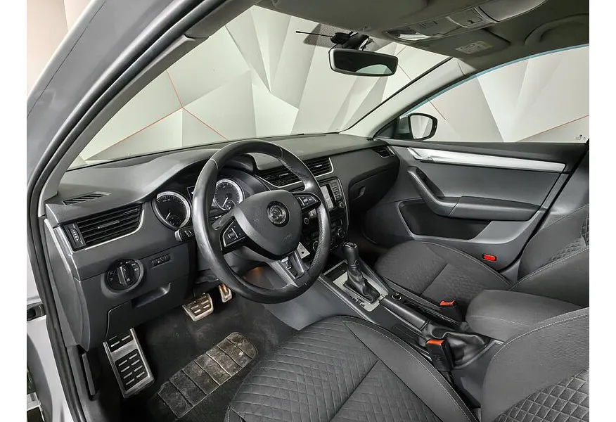 Skoda Octavia 1.6 AT (110 л.с.) Серебристый в АВИЛОН. Слайд №19