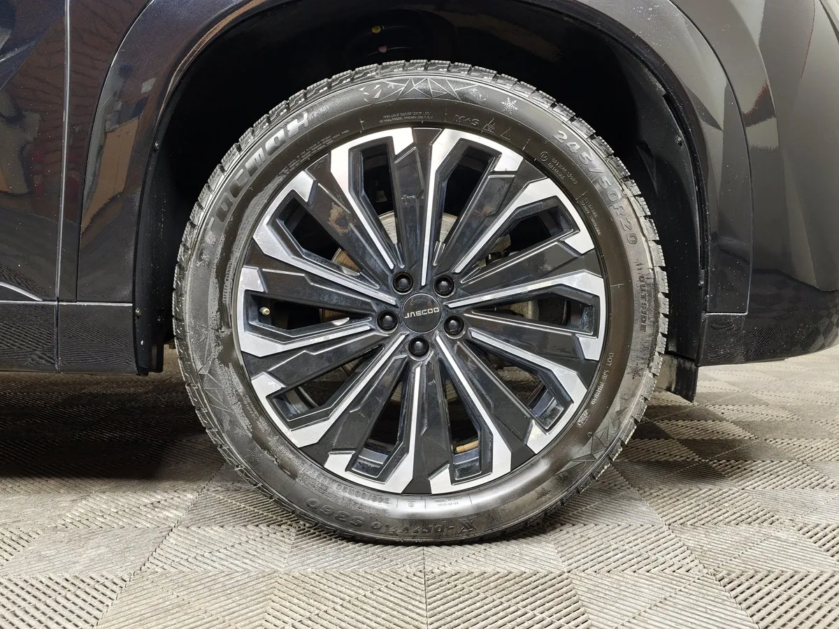 JAECOO J8 2.0 DCT 4WD (249 л.с.) Supreme Черный в АВИЛОН. Слайд №9