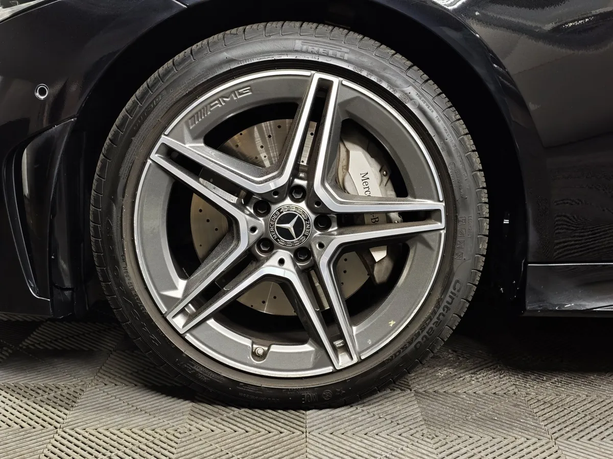 Mercedes-Benz CLS 350 d AT 4Matic (249 л.с.) Sport Черный в АВИЛОН. Слайд №9
