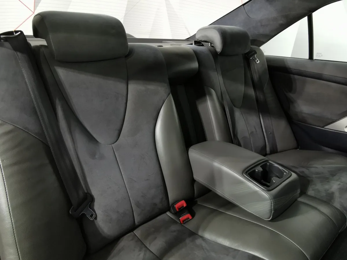 Toyota Camry 2.4 VVT-i AT (167 л.с.) Белый в АВИЛОН. Слайд №16