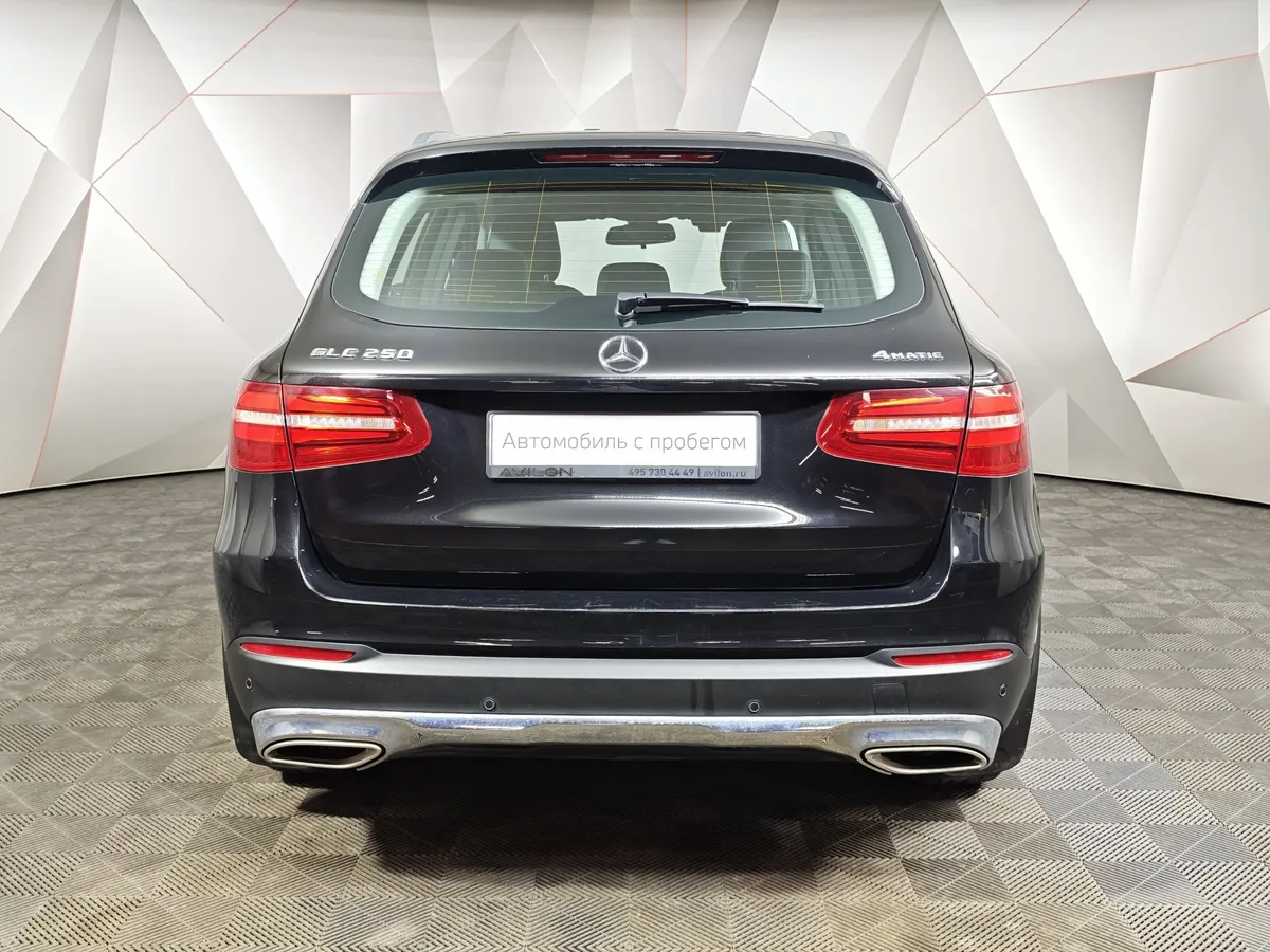 Mercedes-Benz GLC 250 9G-TRONIC 4MATIC (211 л.с.) Premium Черный в АВИЛОН. Слайд №8