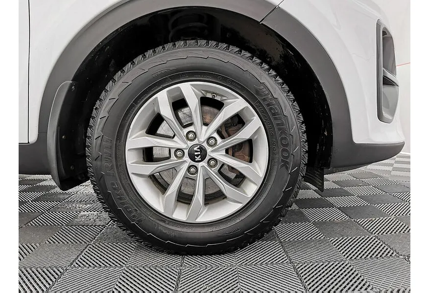 Kia Sportage 2.0 AT 2WD (150 л.с.) Classic Белый в АВИЛОН. Слайд №9