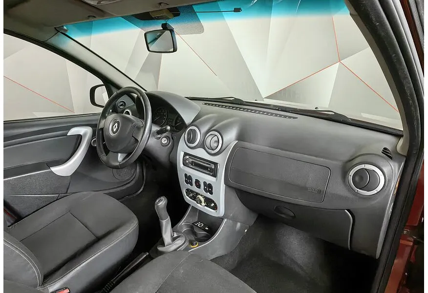 Renault Sandero 1.6 MT (84 л.с.) Stepway Красный в АВИЛОН. Слайд №13
