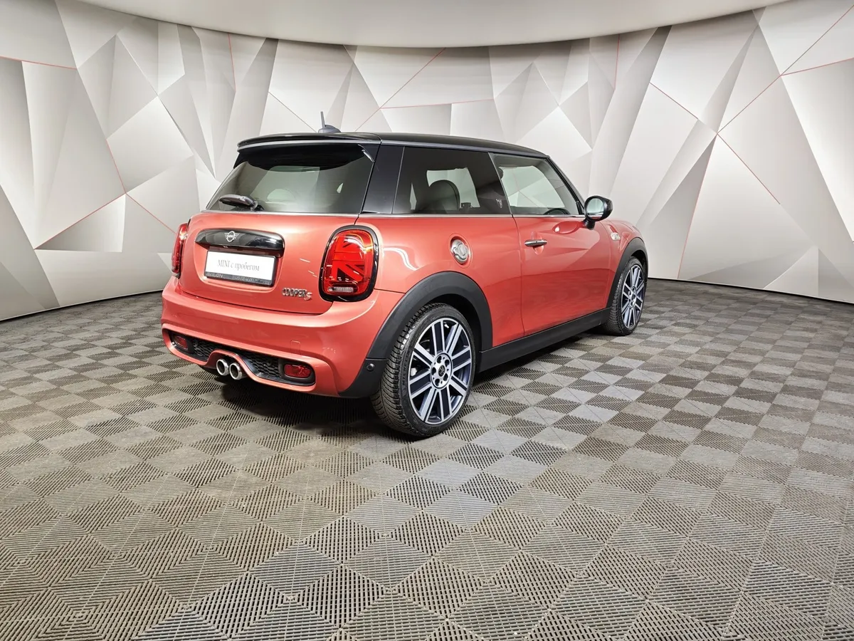 MINI 3 двери Cooper S 2.0 AMT (192 л.с.) Красный в АВИЛОН. Слайд №2
