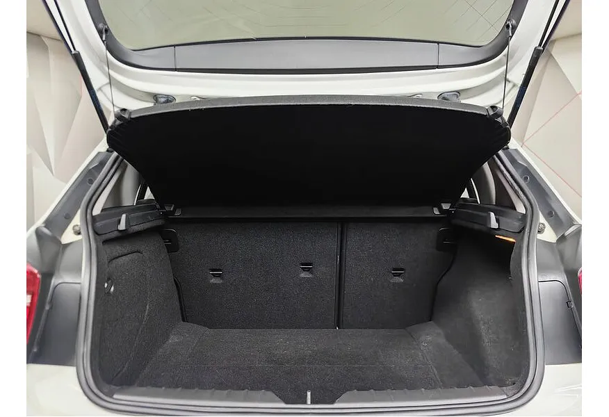 BMW 1 серия 116i AT (136 л.с.) Белый в АВИЛОН. Слайд №9