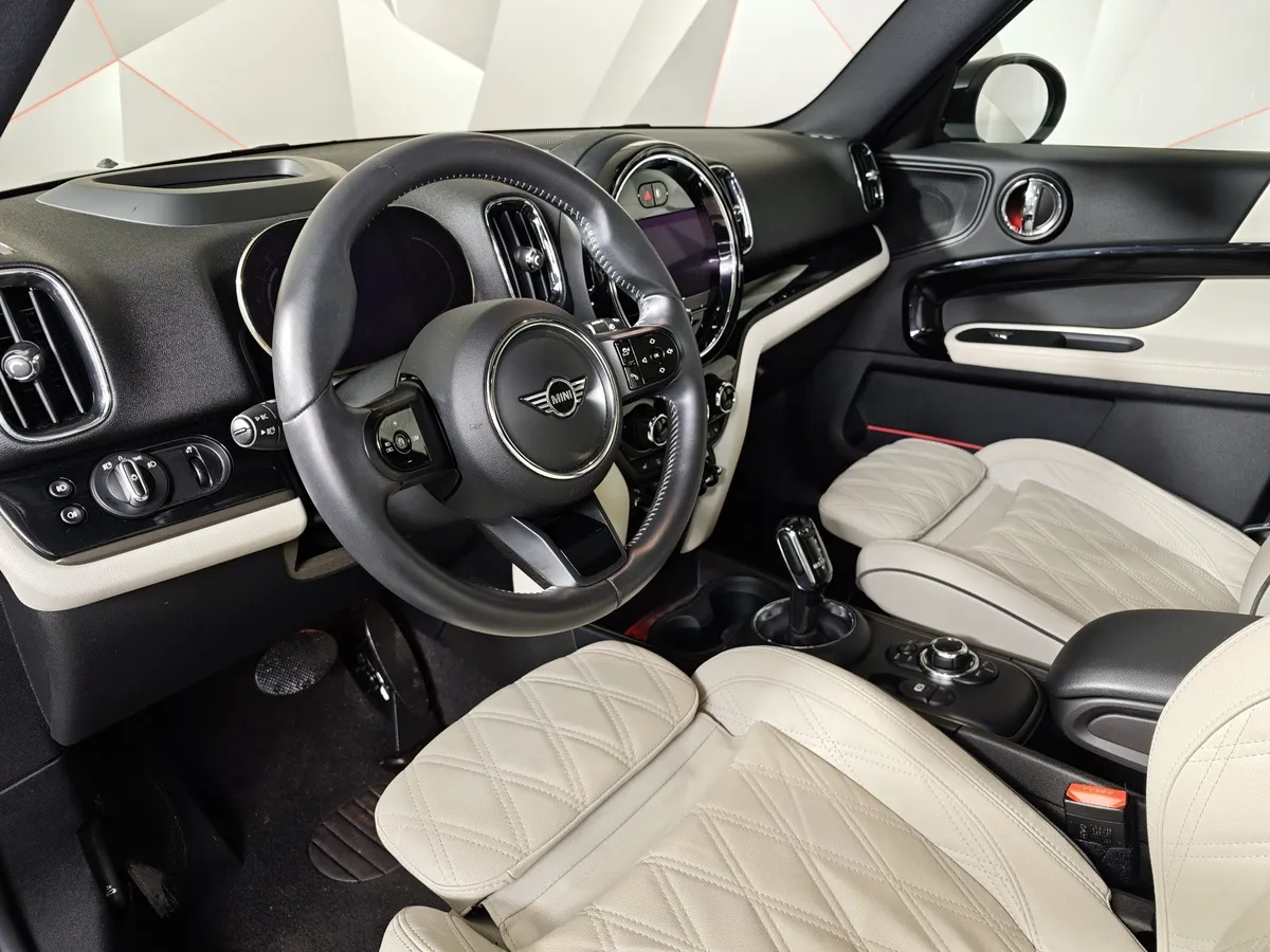 Mini Countryman 1.5 AT (136 л.с.) Черный в АВИЛОН. Слайд №12