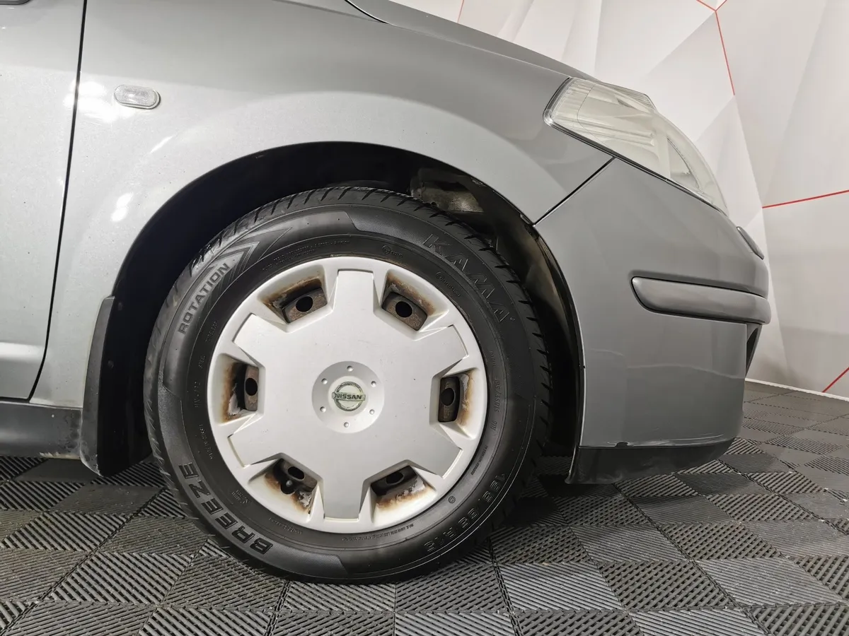 Nissan Tiida 1.6 AT (110 л.с.) Серый в АВИЛОН. Слайд №9