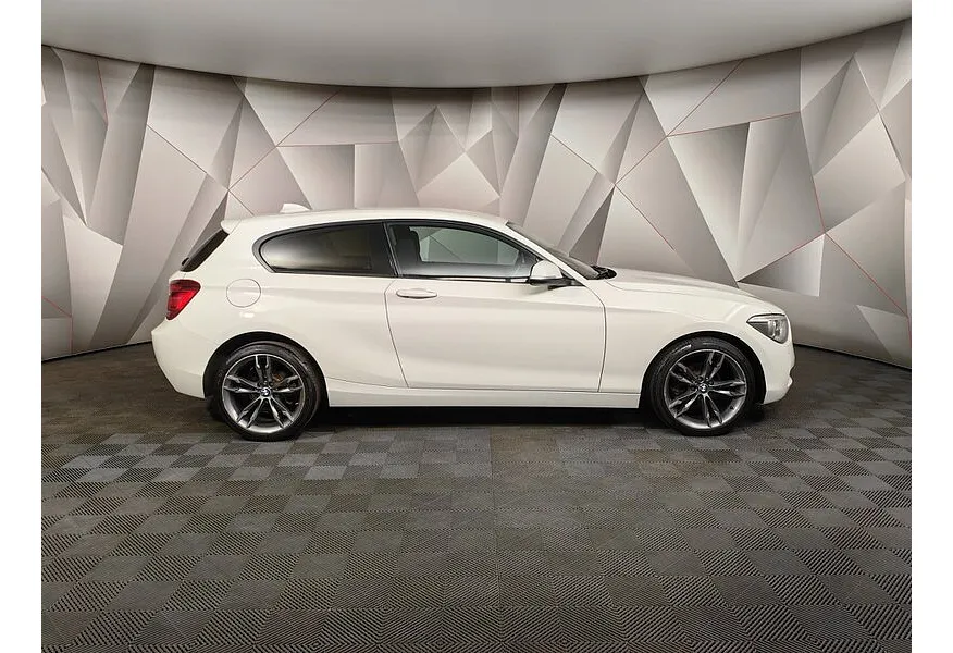 BMW 1 серия 116i AT (136 л.с.) Белый в АВИЛОН. Слайд №5