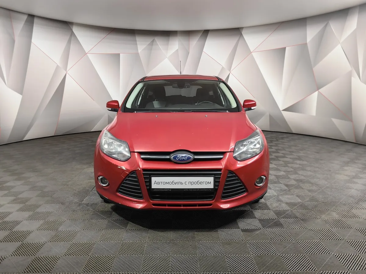 Ford Focus 1.6 PowerShift (125 л.с.) Titanium Красный в АВИЛОН. Слайд №7