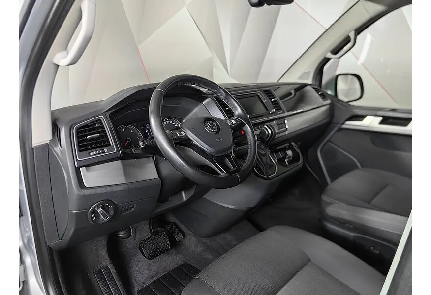 Volkswagen Multivan 2.0 TDI DSG (140 л.с.) Trendline Серебристый в АВИЛОН. Слайд №19