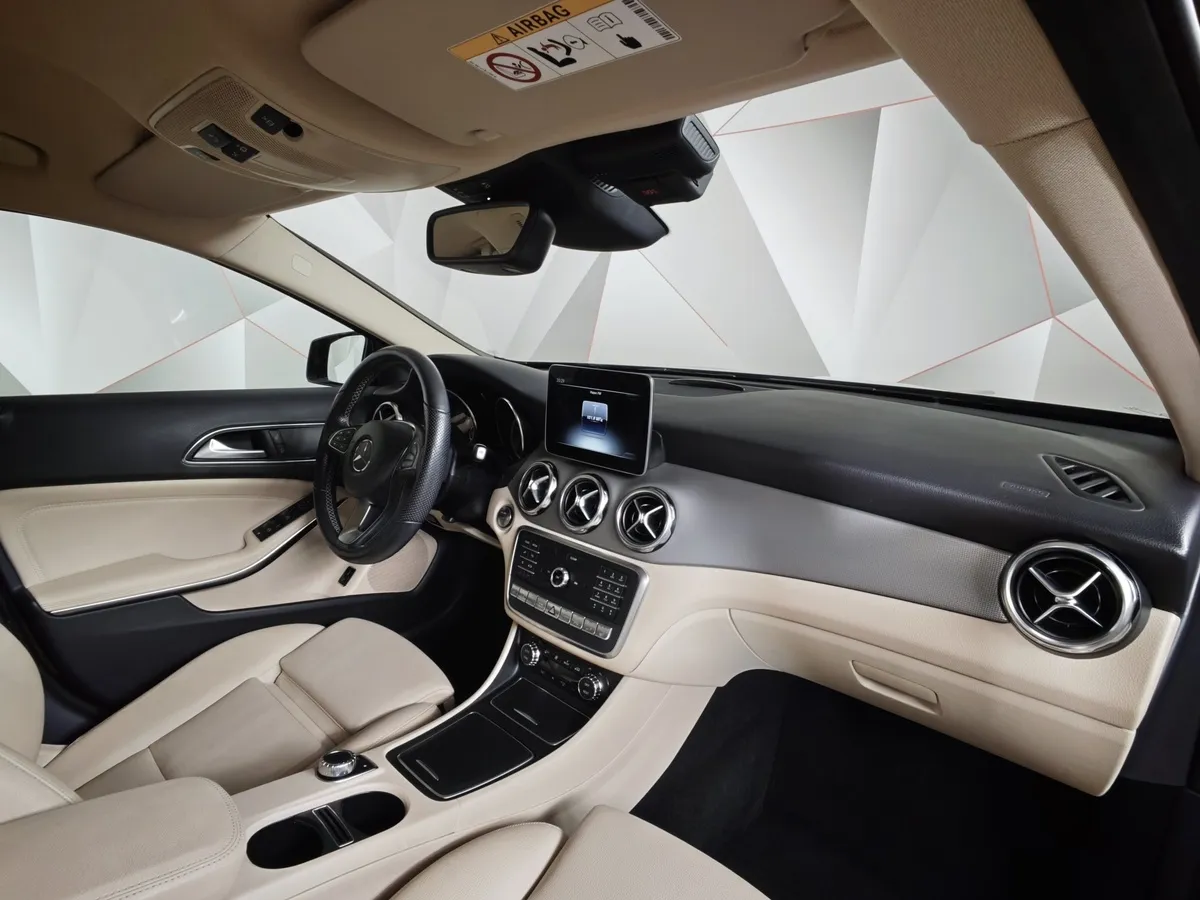 Mercedes-Benz GLA 250 7G-DCT 4MATIC (211 л.с.) Особая серия Коричневый в АВИЛОН. Слайд №13