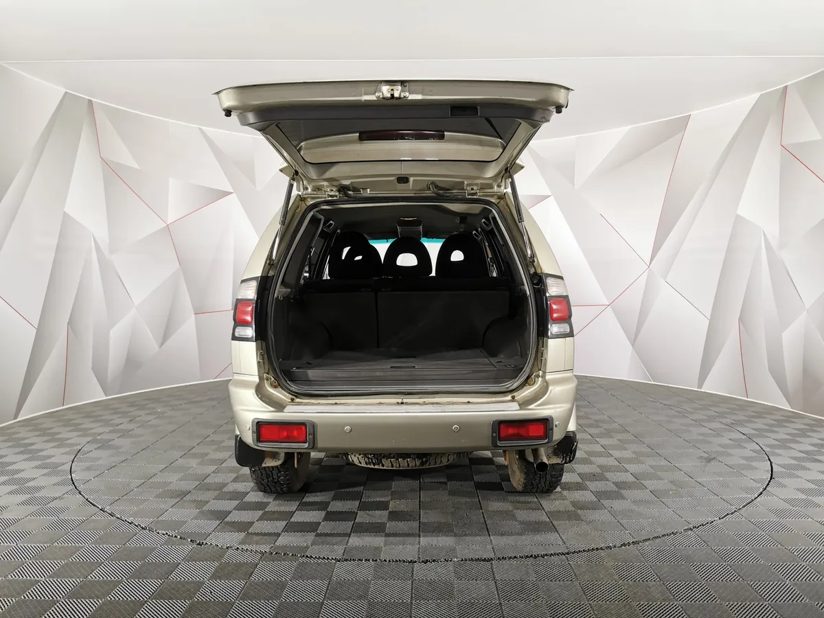 Mitsubishi Pajero Sport 3.0 AT (170 л.с.) Бежевый в АВИЛОН. Слайд №11