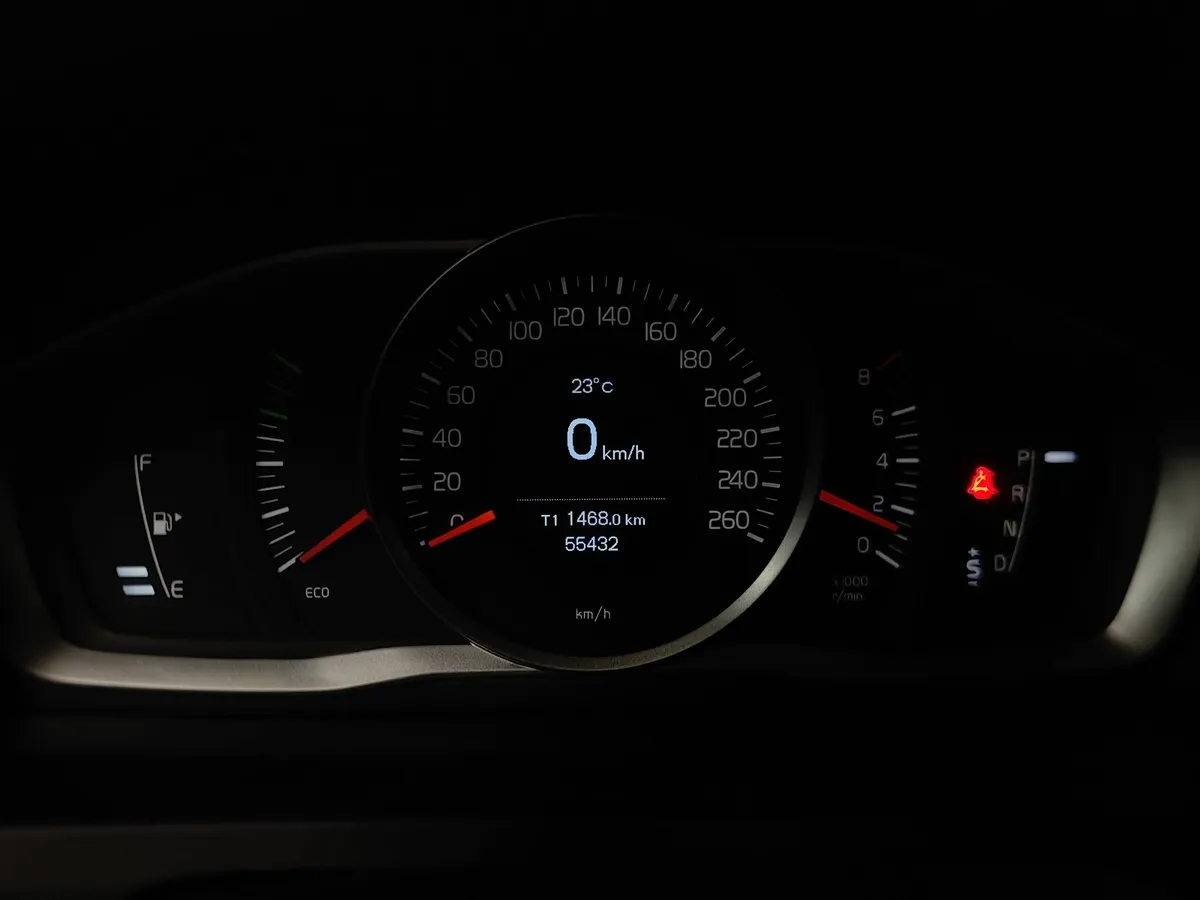 Volvo S60 2.0 T4 AT (180 л.с.) Summum Красный в АВИЛОН. Слайд №18