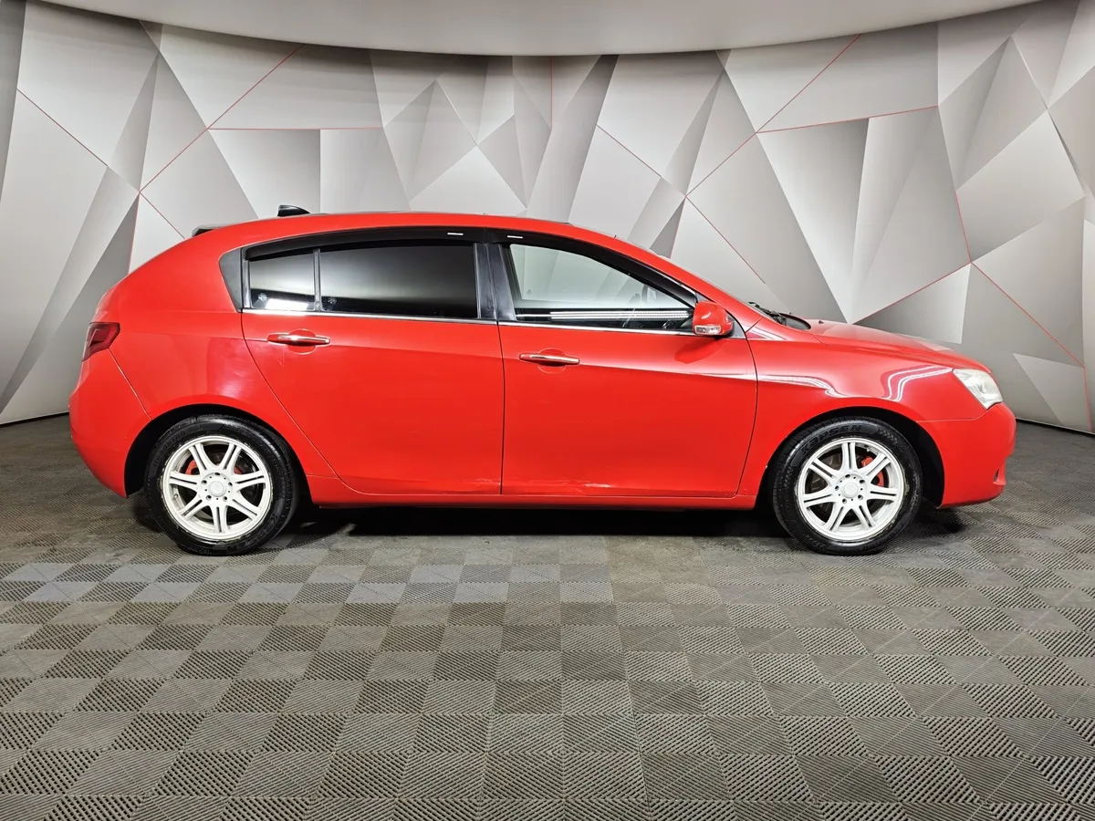 Geely Emgrand 7 1.8 MT (129 л.с.) Красный в АВИЛОН. Слайд №6