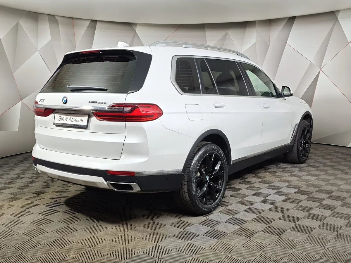 BMW X7 xDrive30d Steptronic (249 л.с.) Exclusive Launch Package Белый в АВИЛОН. Слайд №2