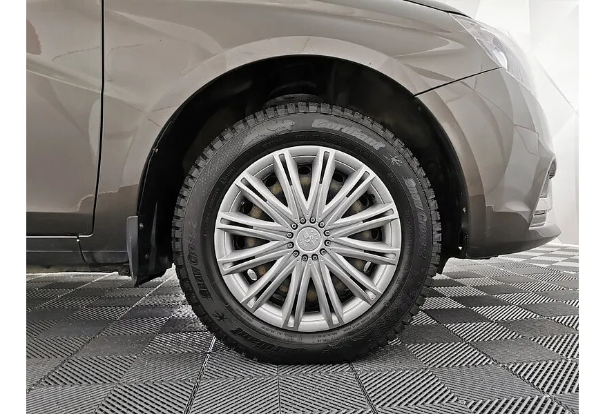 ВАЗ (Lada) Vesta 1.6 MT (106 л.с.) Коричневый в АВИЛОН. Слайд №9