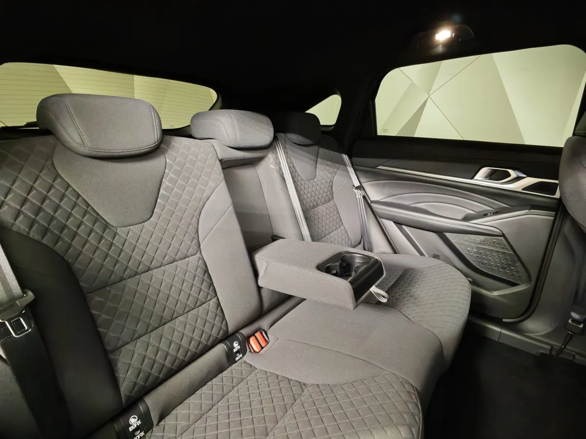Haval F7 1.5T FWD 7DCT (150 л.с.) Premium Черный в АВИЛОН. Слайд №17