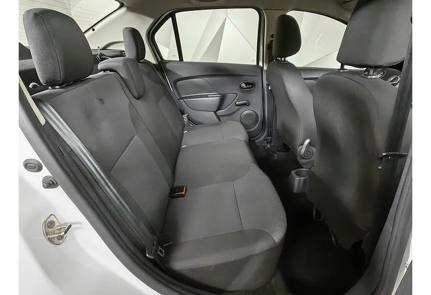 Renault Logan 1.6 AT (102 л.с.) Белый в АВИЛОН. Слайд №14