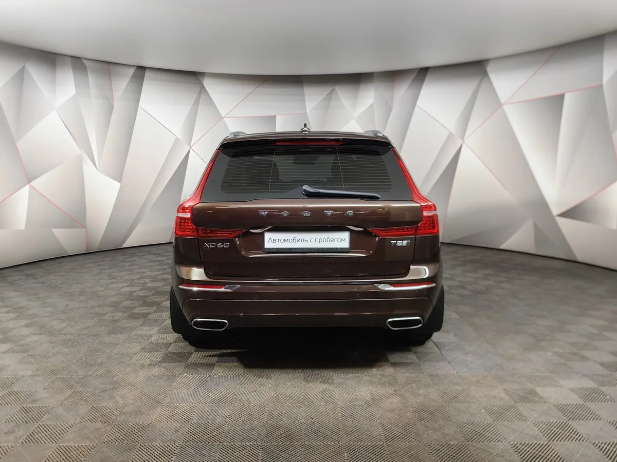 Volvo XC60 2.0 T5 AT AWD (249 л.с.) Inscription Коричневый в АВИЛОН. Слайд №8 Volvo XC60 2.0 T5 AT AWD (249 л.с.) Inscription Коричневый в АВИЛОН. Слайд №8