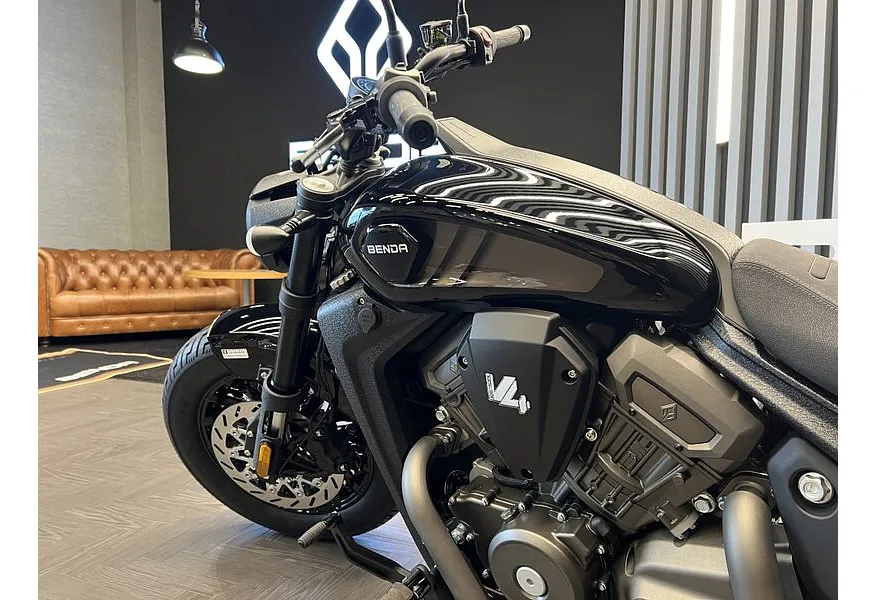 Benda Dark Flag 500 496 см³ (54 л.с.) (54) 496 Черный в АВИЛОН. Слайд №12