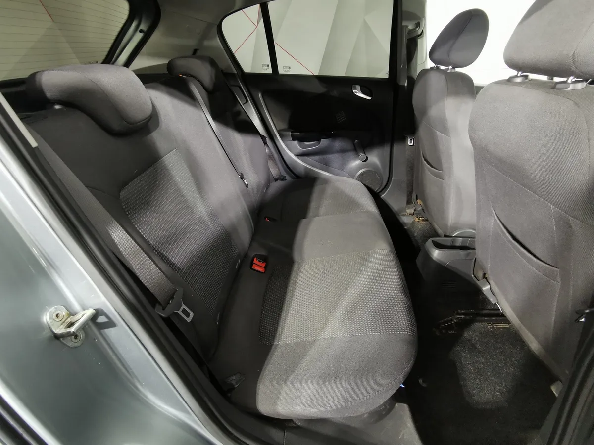 Opel Corsa 1.2 ecoFLEX Easytronic (85 л.с.) Серебристый в АВИЛОН. Слайд №14