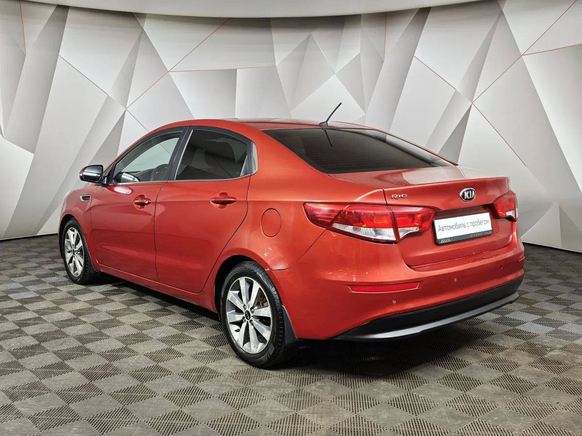 Kia Rio 1.6 AT (123 л.с.) Красный в АВИЛОН. Слайд №4